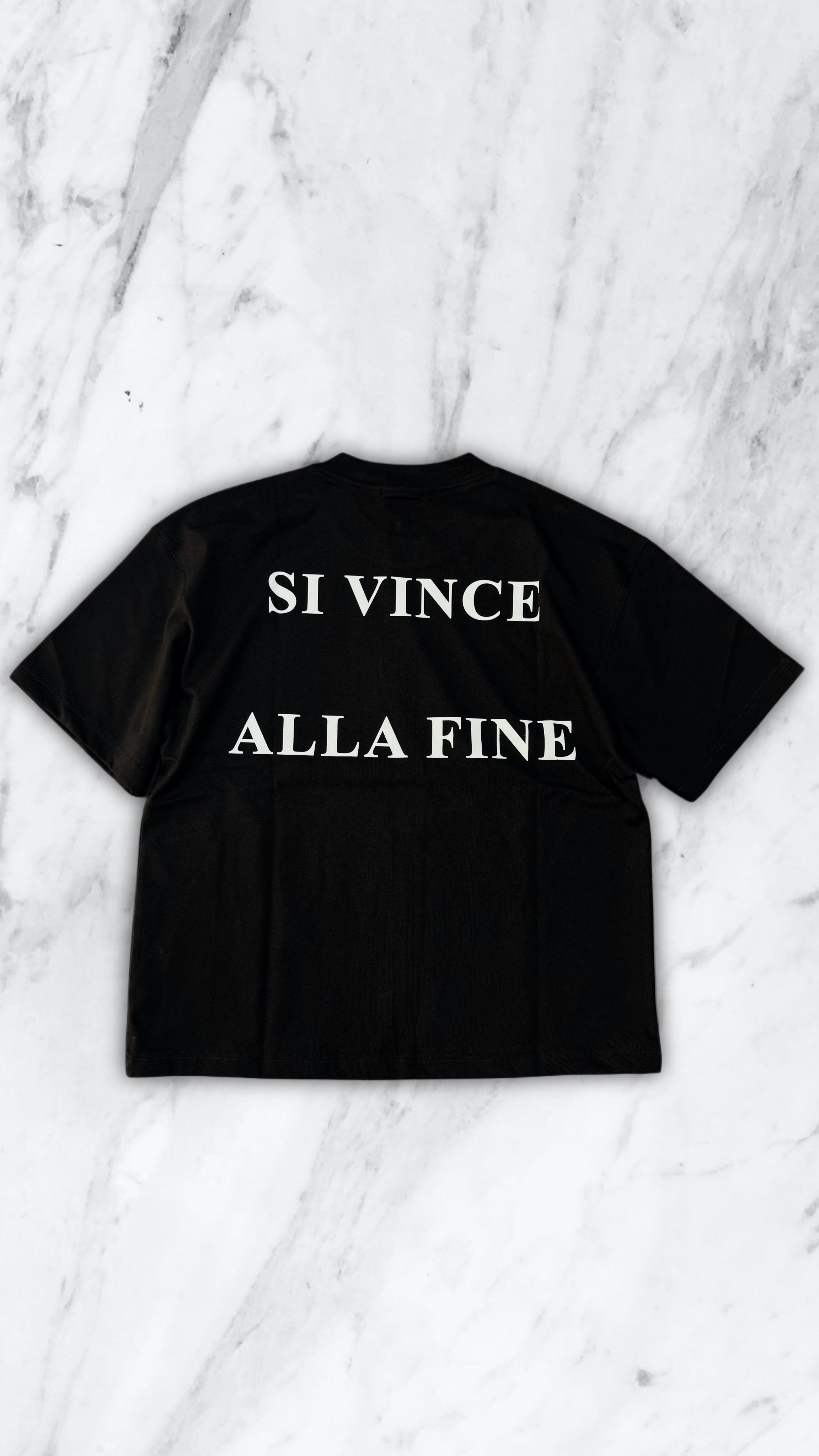 T SHIRT SI VINCE ALLA FINE BLACK