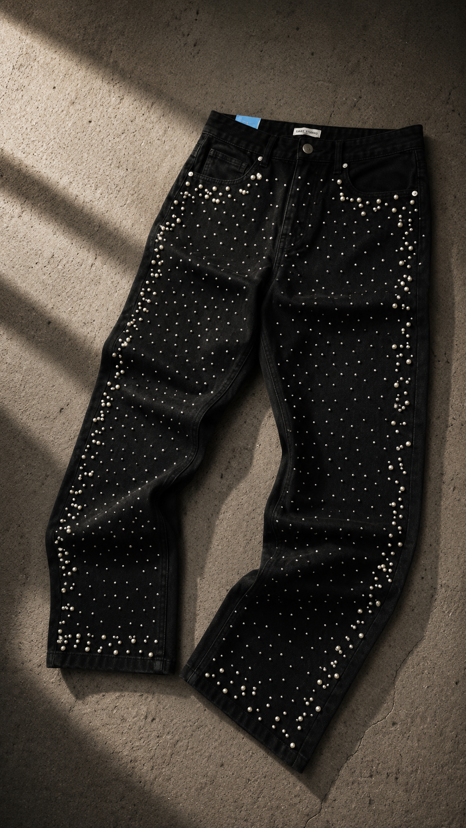 BAGGY BLACK PAPER