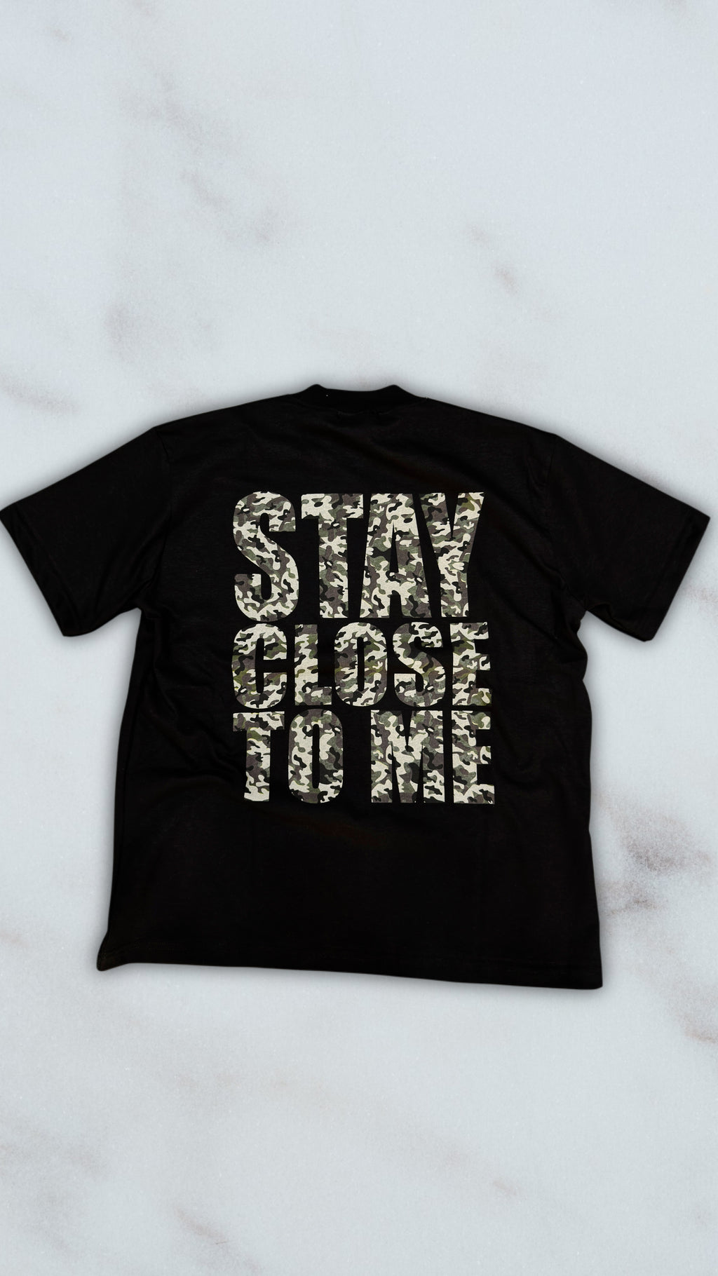 T SHIRT CLOSE