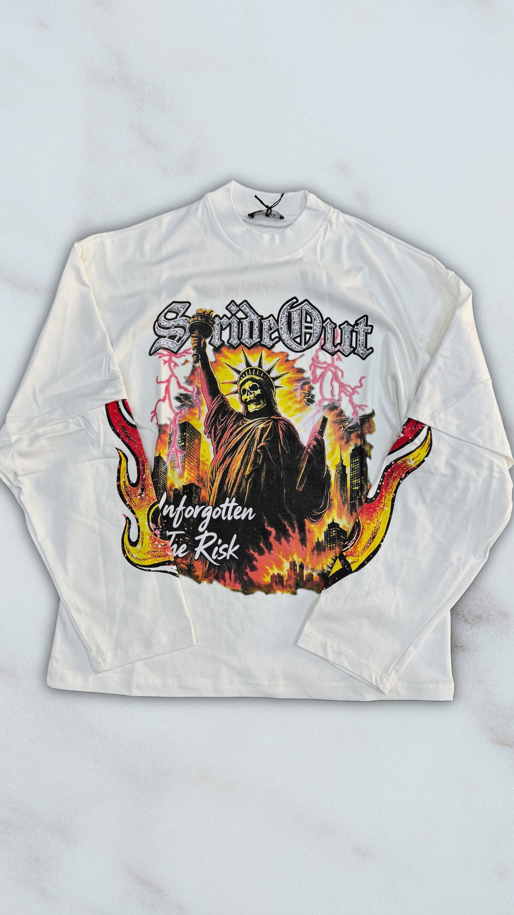 LONGSLEEVE OUT WHITE