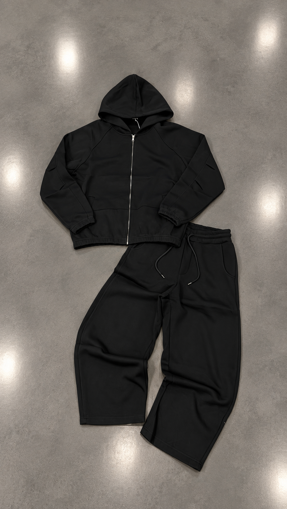 TRACKSUIT SUNDAY
