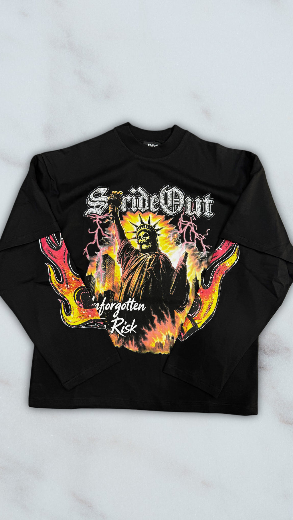 LONGSLEEVE OUT BLACK