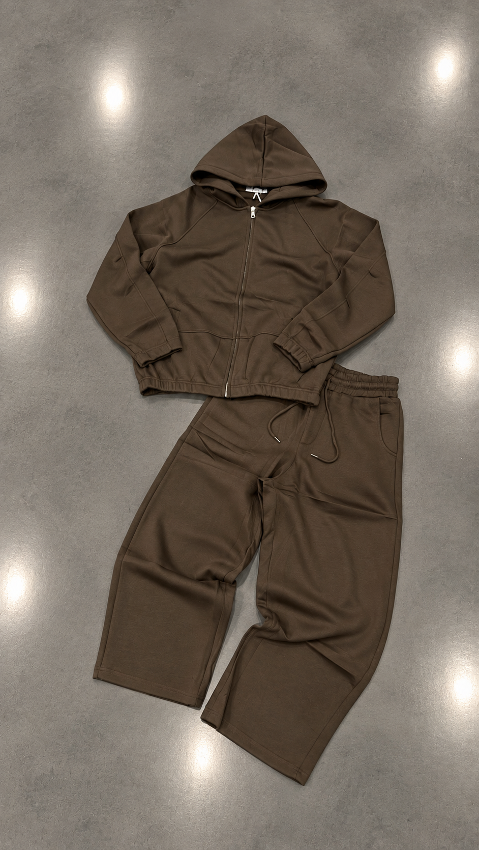TRACKSUIT SUNDAY