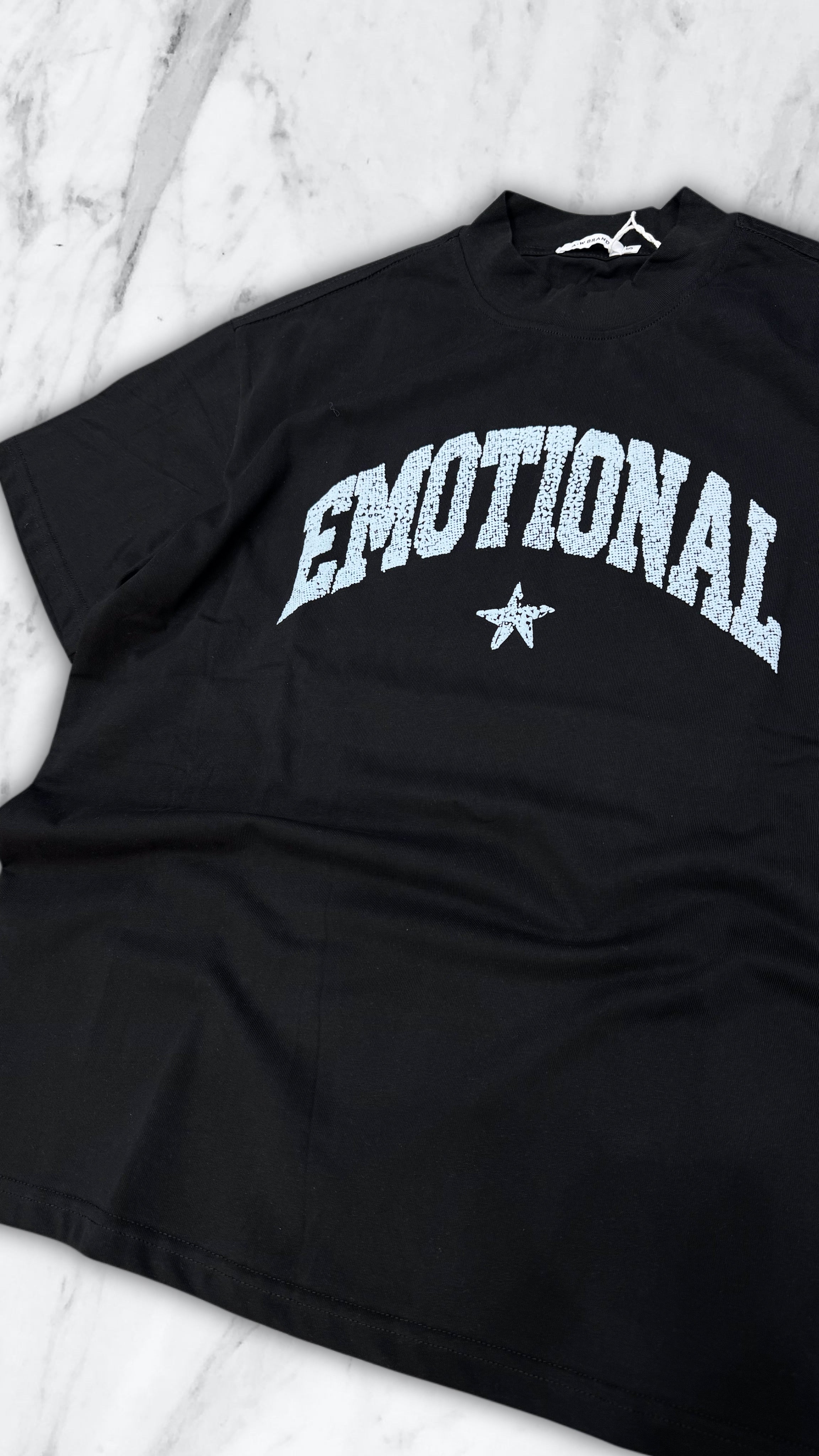T SHIRT EMOTIONAL