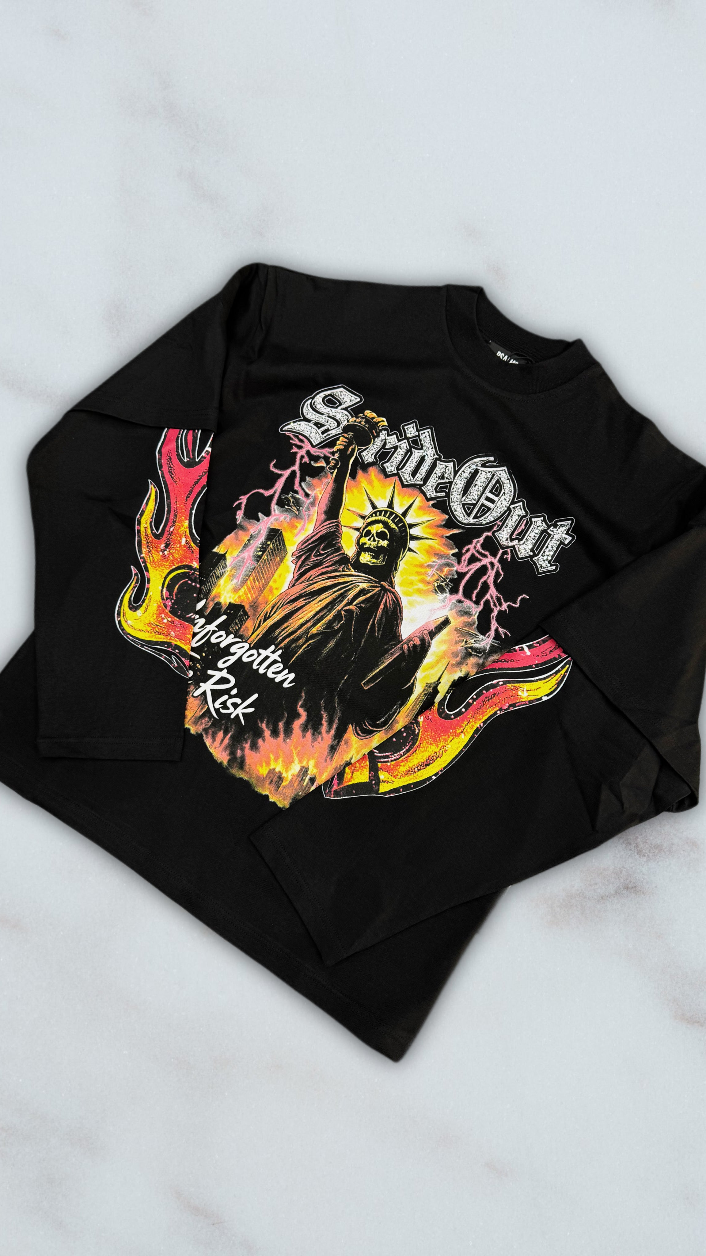 LONGSLEEVE OUT BLACK