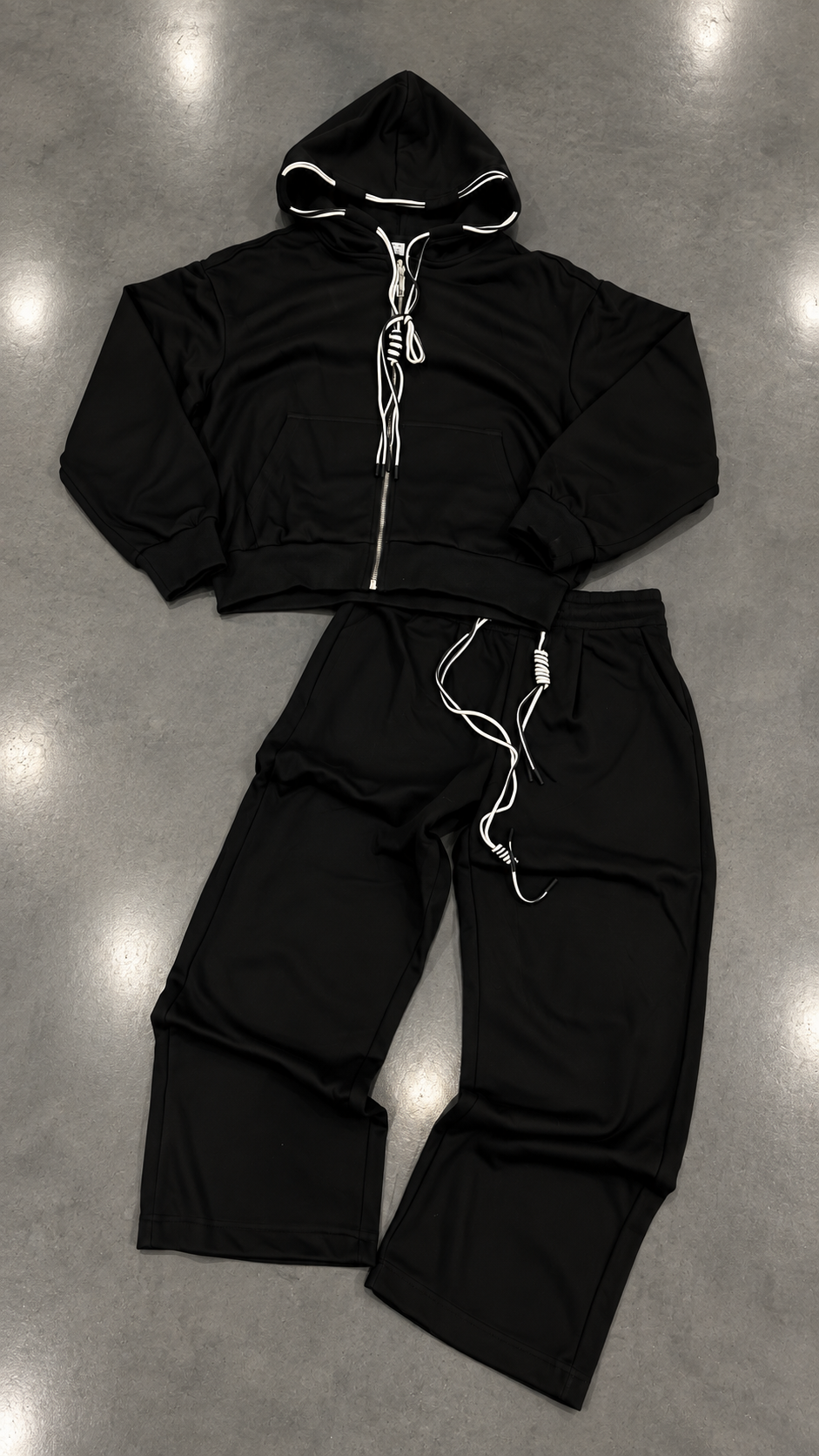 TRACKSUIT LACES